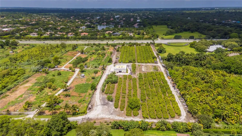 4077 SW 121st Ter Davie, FL 33330