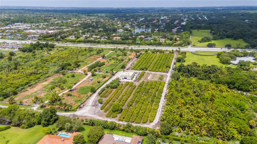 4077 SW 121st Ter Davie, FL 33330