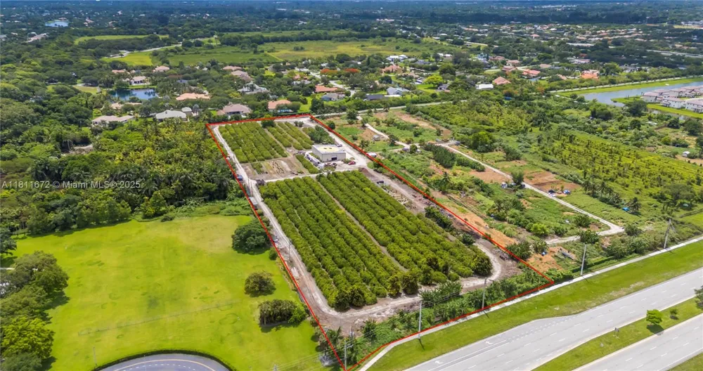 4077 SW 121st Ter Davie, FL 33330