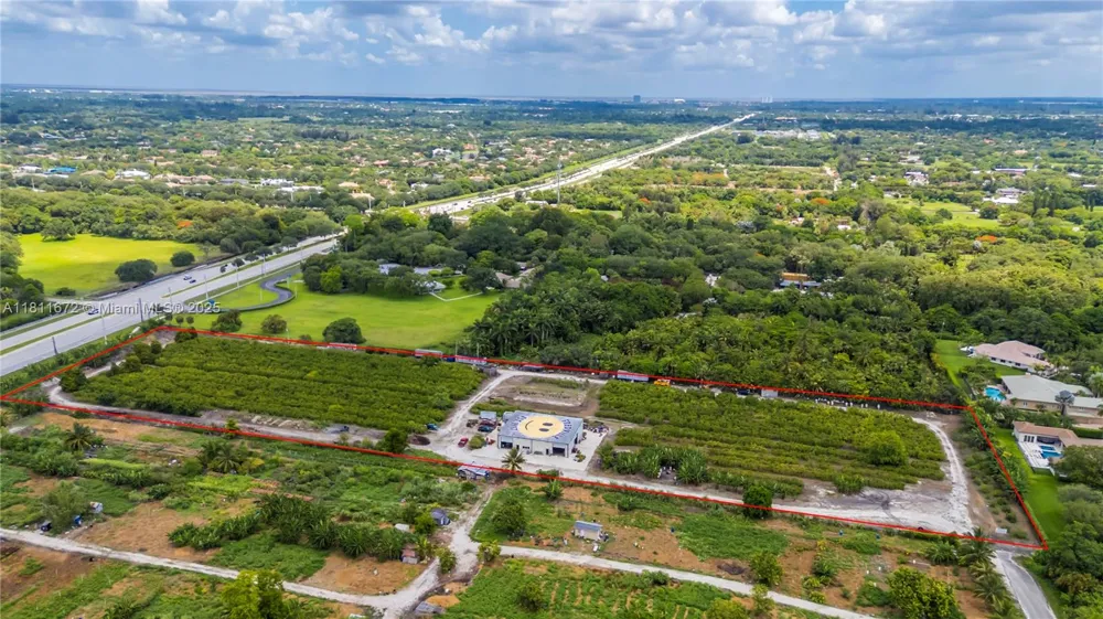 4077 SW 121st Ter Davie, FL 33330