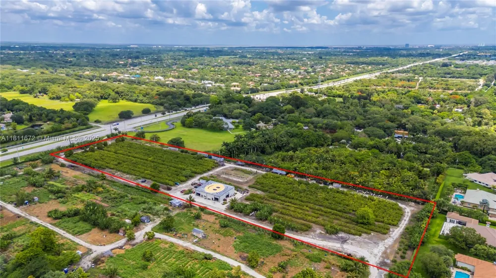 4077 SW 121st Ter Davie, FL 33330