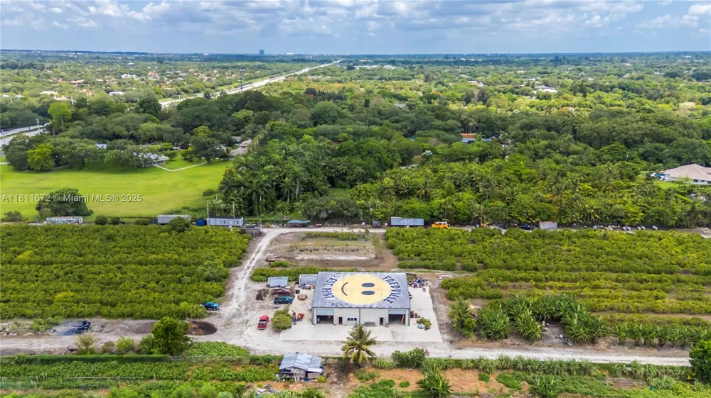 4077 SW 121st Ter Davie, FL 33330