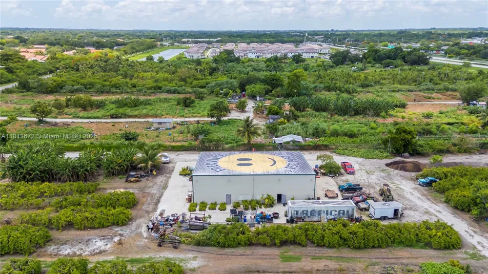 4077 SW 121st Ter Davie, FL 33330