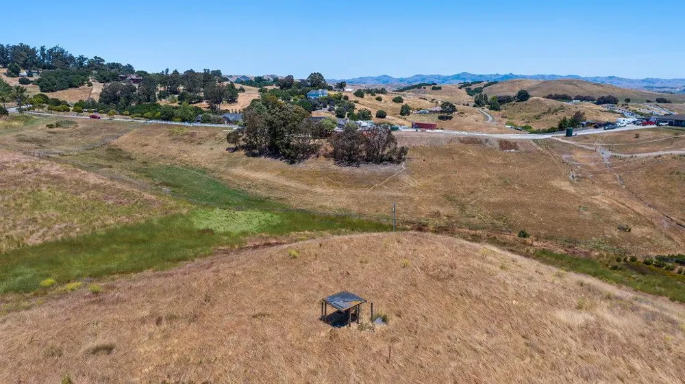 363 Orchard Hill Road San Juan Bautista, CA 95045