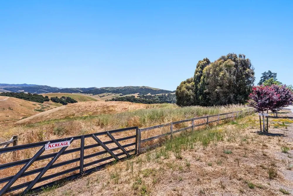 363 Orchard Hill Road San Juan Bautista, CA 95045