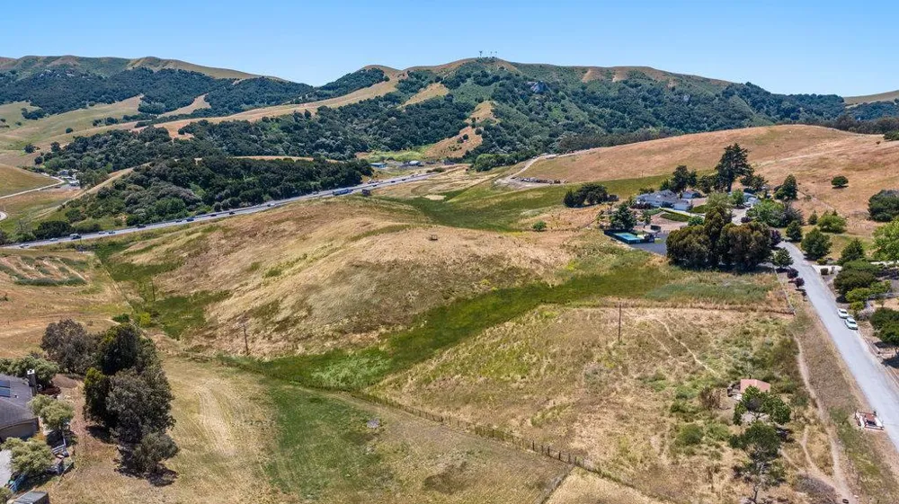 363 Orchard Hill Road San Juan Bautista, CA 95045