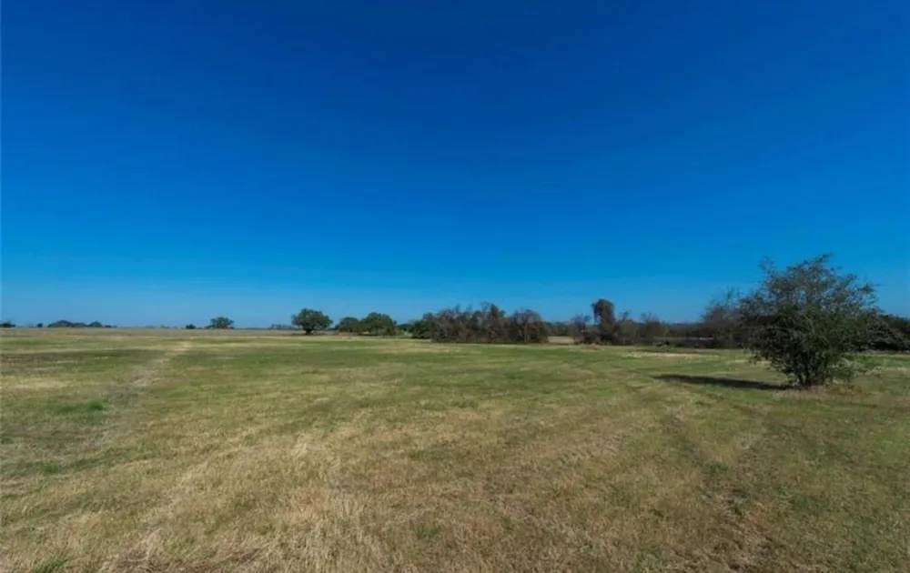 8080 Schuster Road Ledbetter, TX 78946