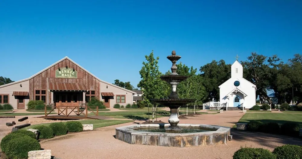 8080 Schuster Road Ledbetter, TX 78946