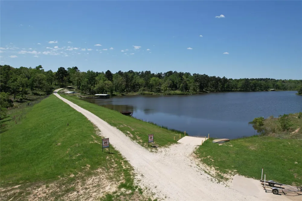 142 Private Road 1311 Centerville, TX 75833