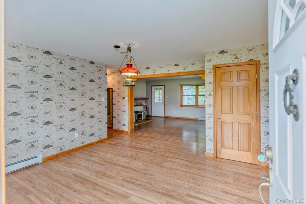 18 Jomar Lane Olivebridge, NY 12461
