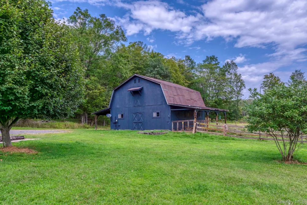 18 Jomar Lane Olivebridge, NY 12461