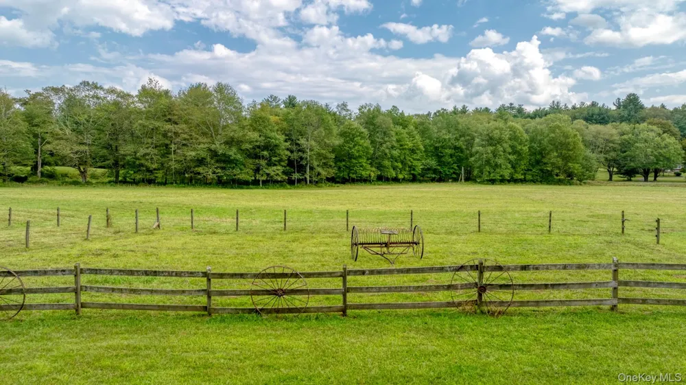 18 Jomar Lane Olivebridge, NY 12461