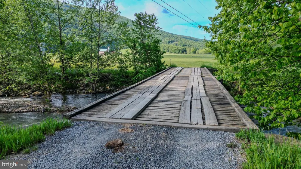 187 LEONARD LANE Franklin, WV 26807
