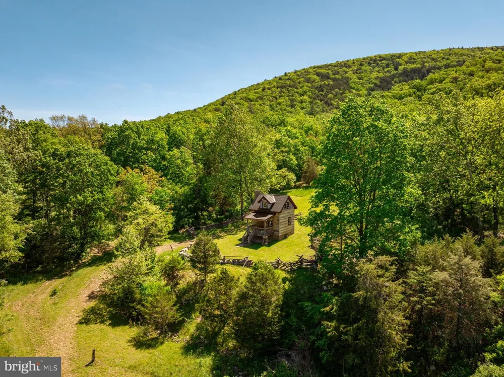 187 LEONARD LANE Franklin, WV 26807