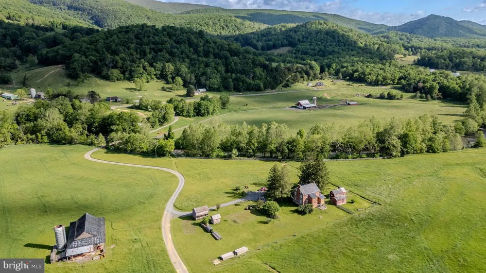 187 LEONARD LANE Franklin, WV 26807