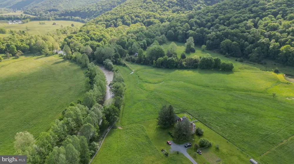 187 LEONARD LANE Franklin, WV 26807