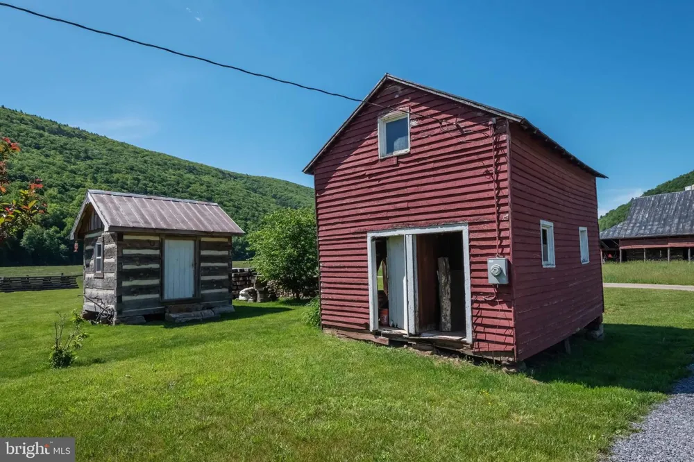 187 LEONARD LANE Franklin, WV 26807