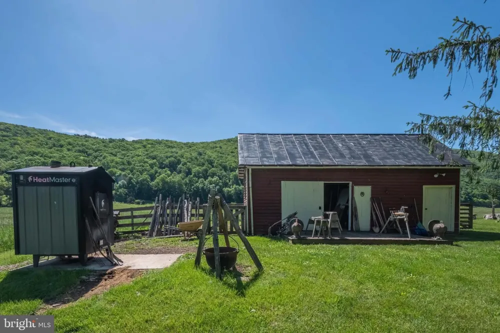187 LEONARD LANE Franklin, WV 26807