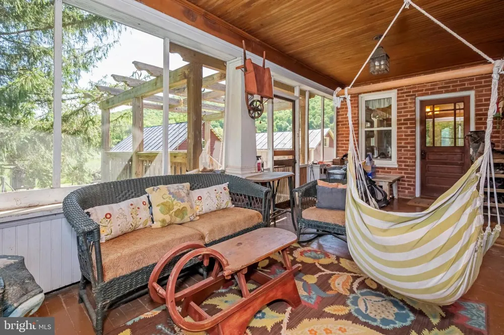 187 LEONARD LANE Franklin, WV 26807