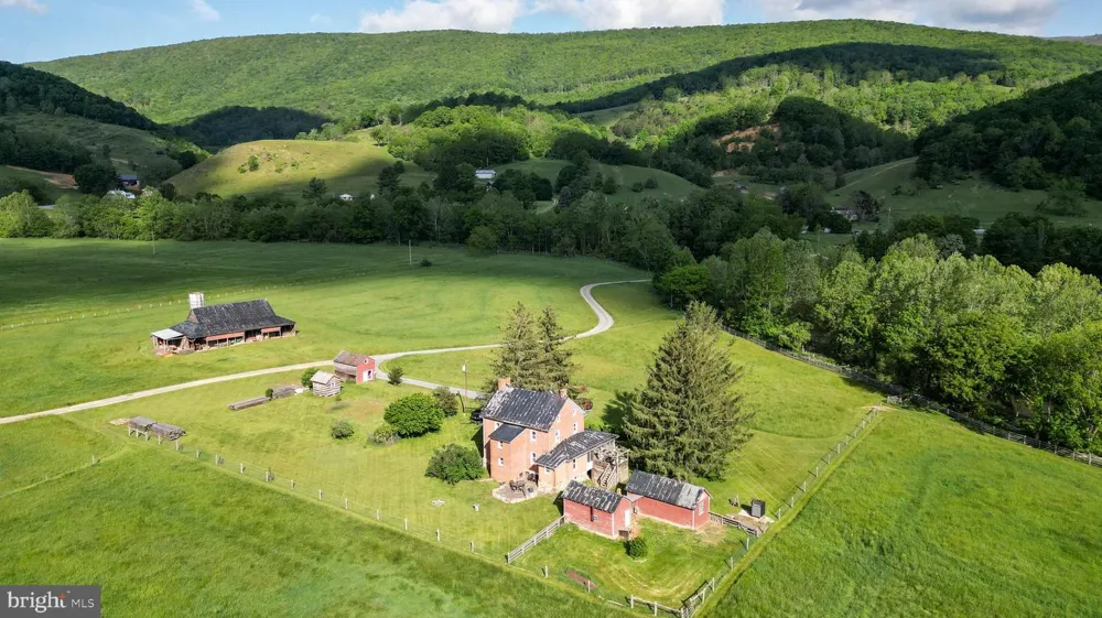 187 LEONARD LANE Franklin, WV 26807