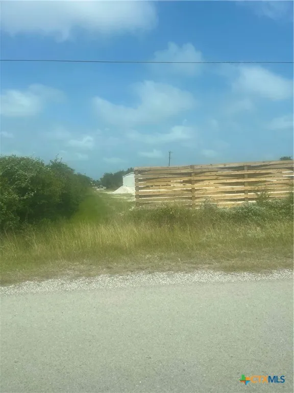 6902 Highway 35 Highway Rockport, TX 78382