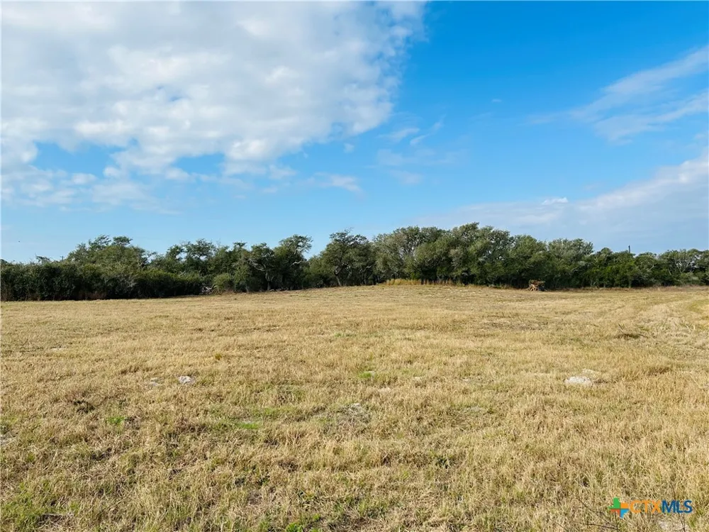 6902 Highway 35 Highway Rockport, TX 78382
