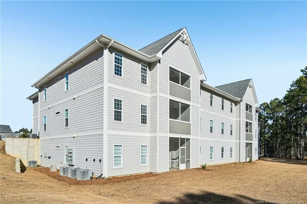 240 Gallery Drive #301 Spring Lake, NC 28390
