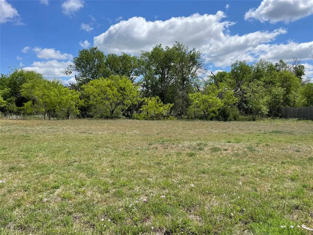 1508 Freedom Goldthwaite, TX 76844
