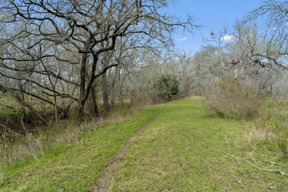 Rolling Ridge Road Lockhart, TX 78644