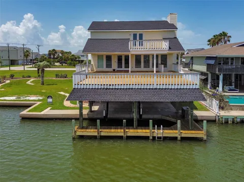 1327 Tiki Drive