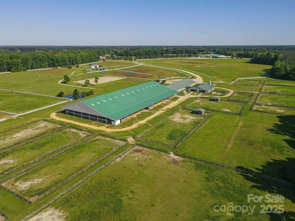 9167 Hasty Road Laurinburg, NC 28352