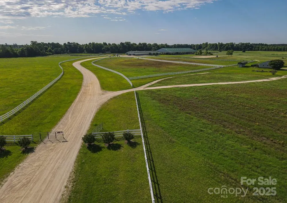 9167 Hasty Road Laurinburg, NC 28352