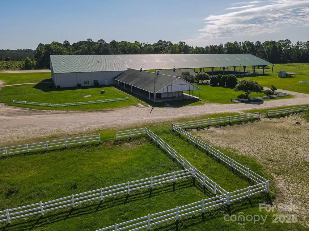 9167 Hasty Road Laurinburg, NC 28352
