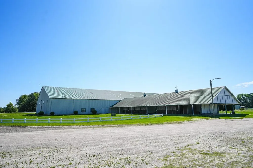 9167 Hasty Road Laurinburg, NC 28352