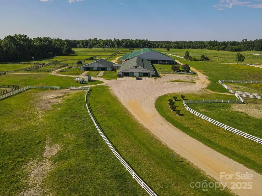 9167 Hasty Road Laurinburg, NC 28352