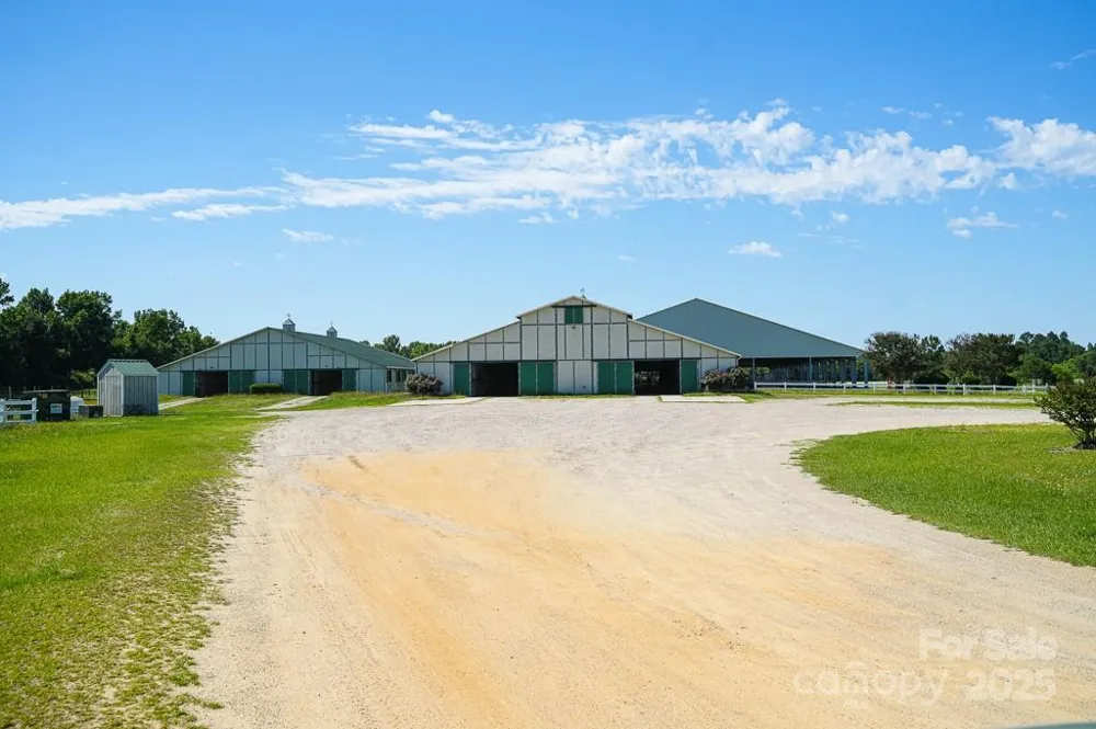 9167 Hasty Road Laurinburg, NC 28352