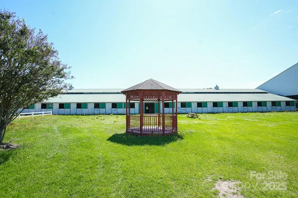 9167 Hasty Road Laurinburg, NC 28352