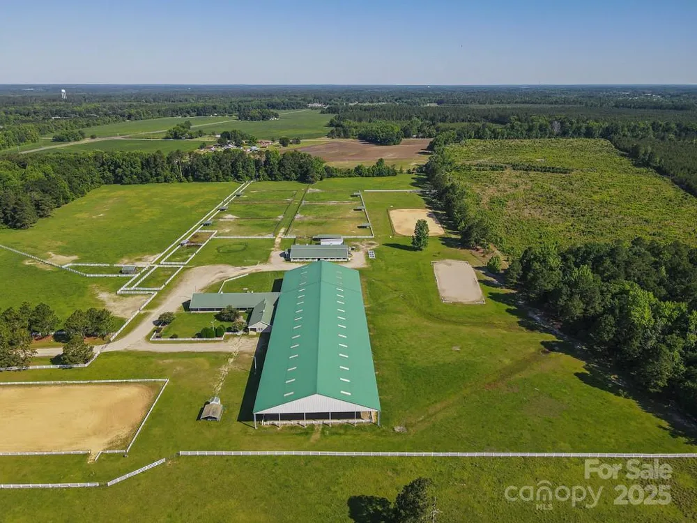 9167 Hasty Road Laurinburg, NC 28352