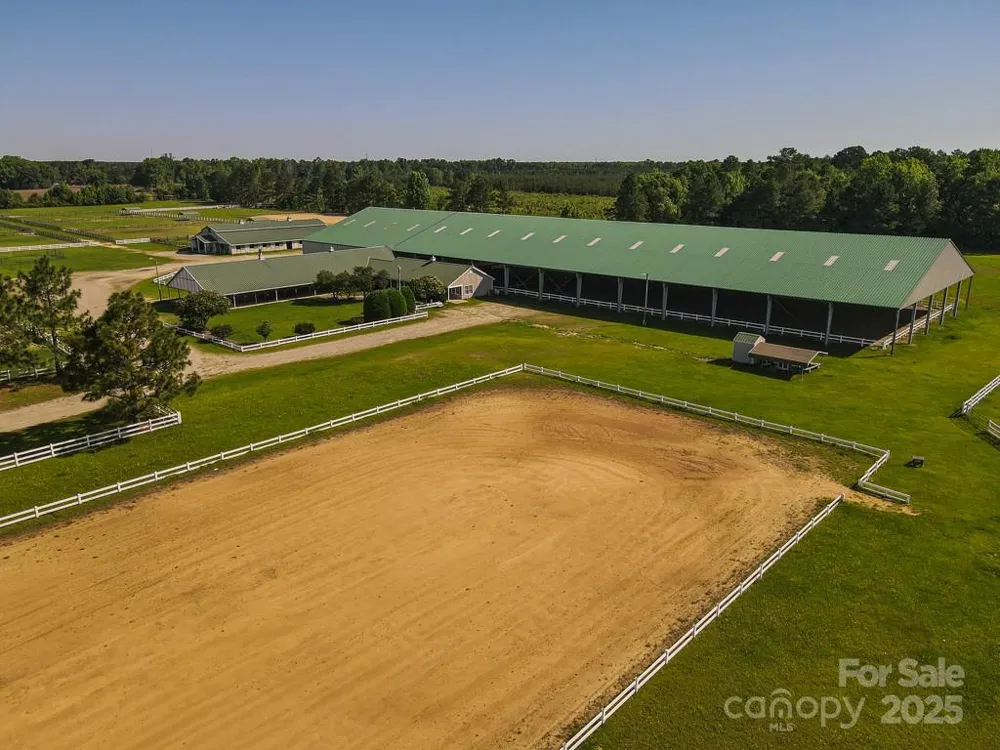 9167 Hasty Road Laurinburg, NC 28352