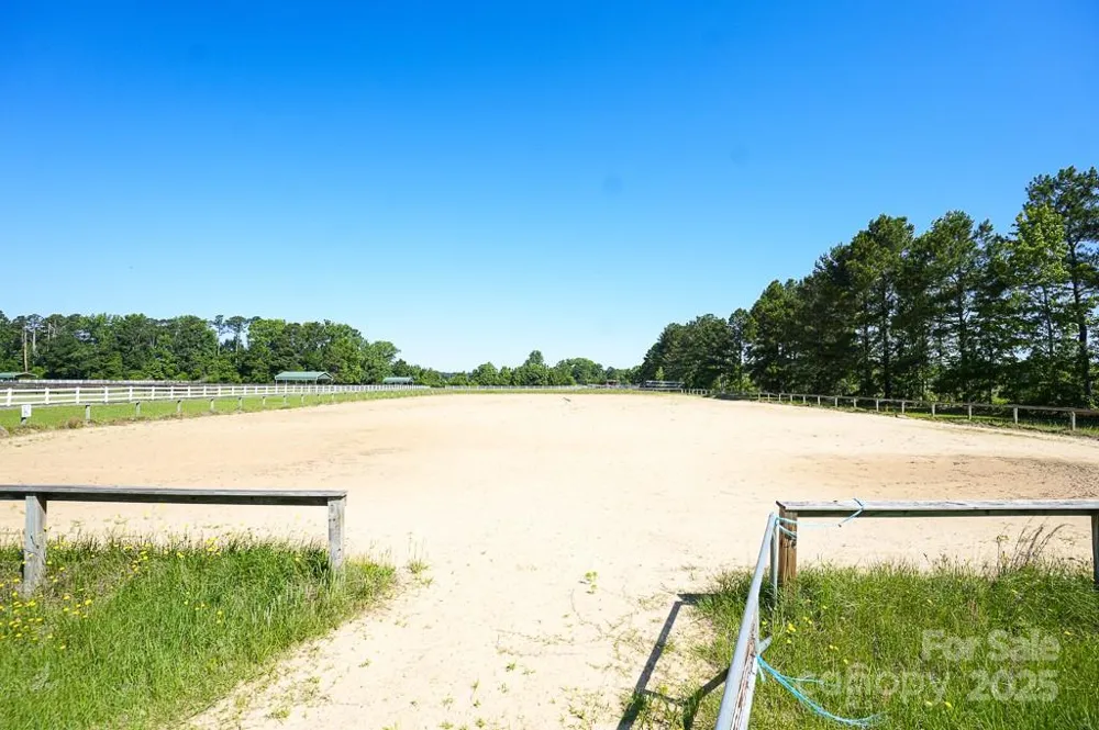 9167 Hasty Road Laurinburg, NC 28352