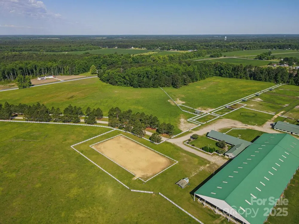 9167 Hasty Road Laurinburg, NC 28352