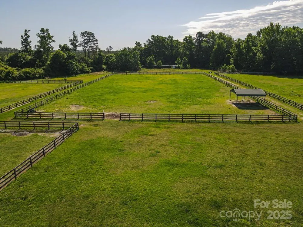 9167 Hasty Road Laurinburg, NC 28352