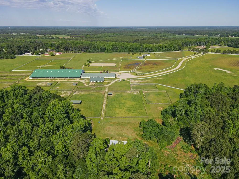 9167 Hasty Road Laurinburg, NC 28352