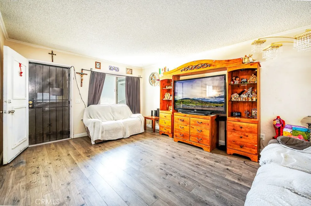 25899 Baylor Way Hemet, CA 92544