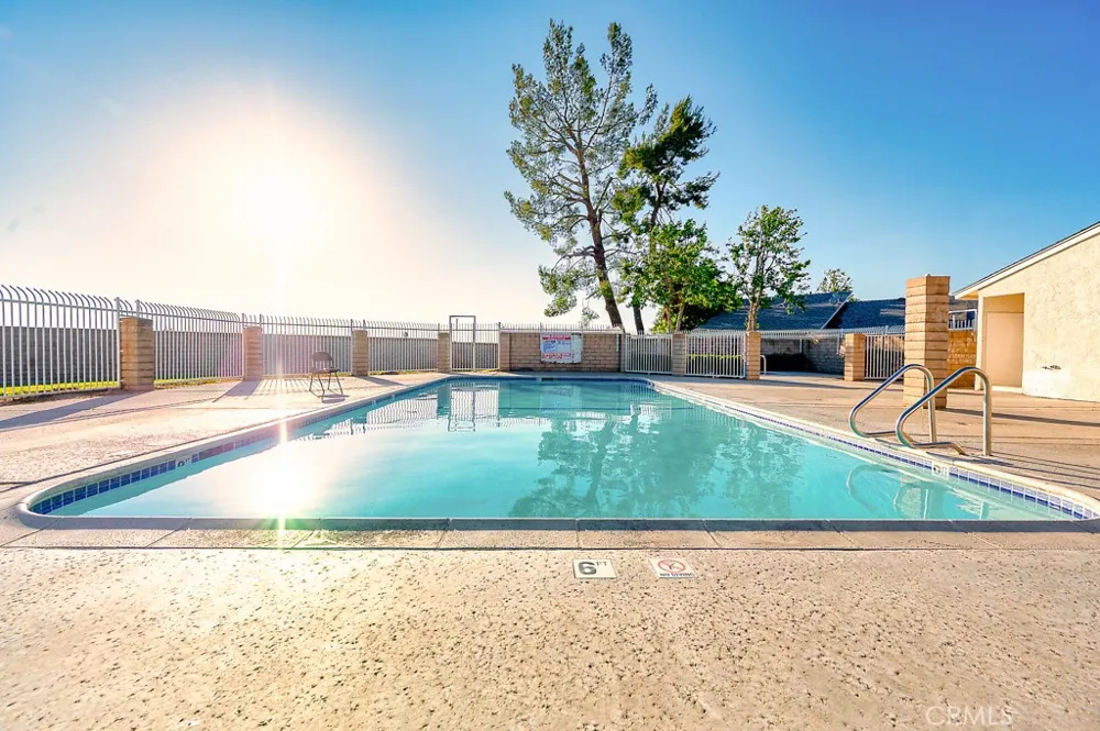 25899 Baylor Way Hemet, CA 92544
