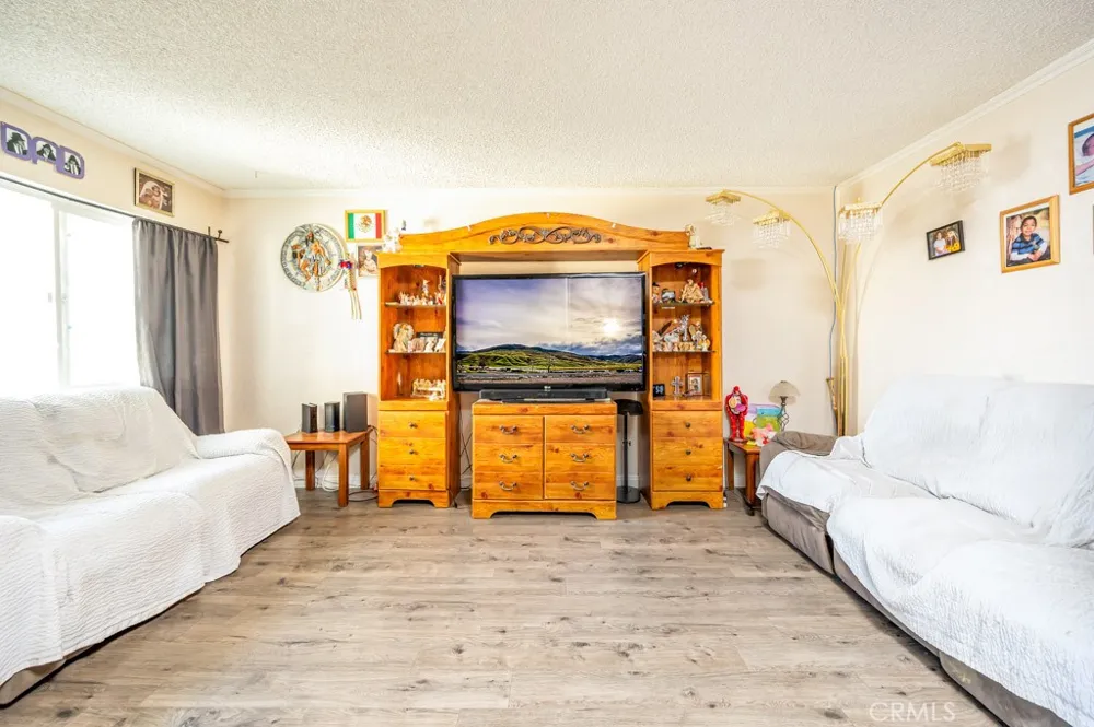 25899 Baylor Way Hemet, CA 92544