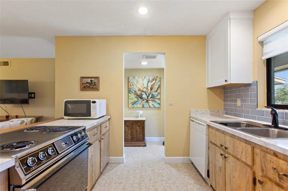 3511 EDGEWATER DRIVE #3511 Sebring, FL 33872