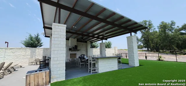 153 Fallow Dr Harper, TX 78631