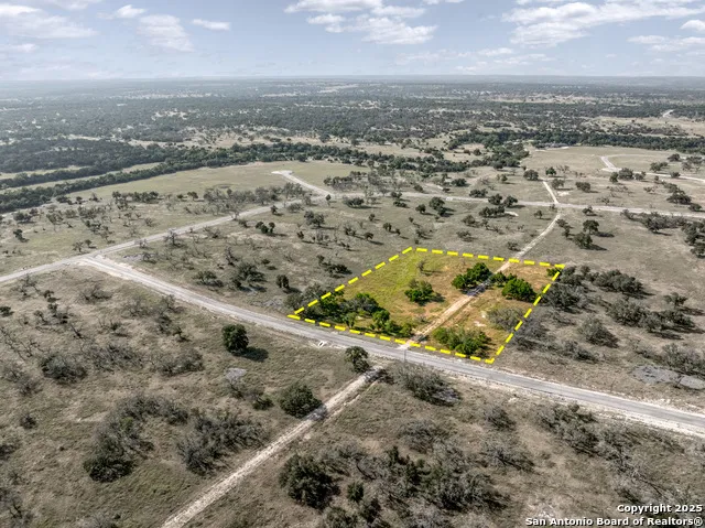 153 Fallow Dr Harper, TX 78631