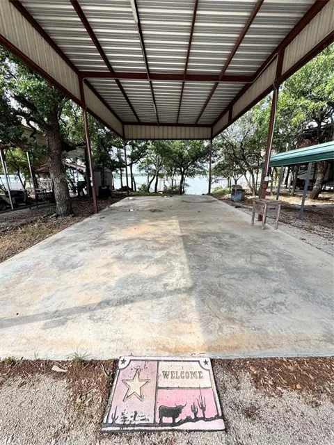538 Oak Point
